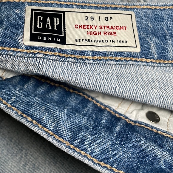 GAP Cheeky Straight Petite High Rise in Light Blue - Picture 4 of 4